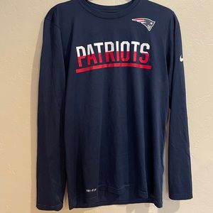 Size SMALL! NIKE NFL Patriots Long Sleeve Navy Shirt